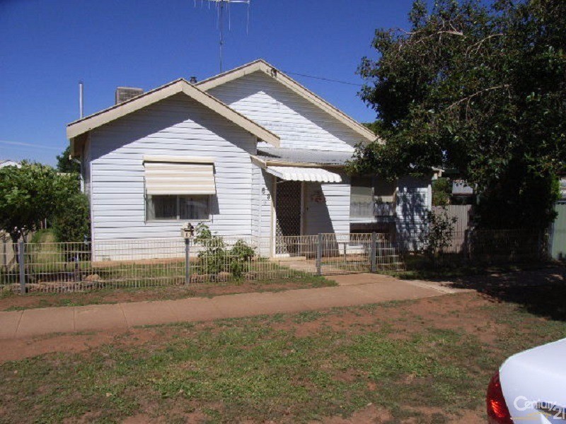 63 Bushman Street, Parkes NSW 2870