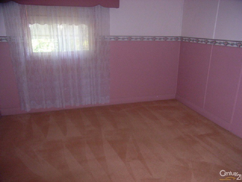 63 Bushman Street, Parkes NSW 2870