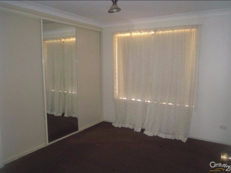 10 Werona Place, Parkes NSW 2870