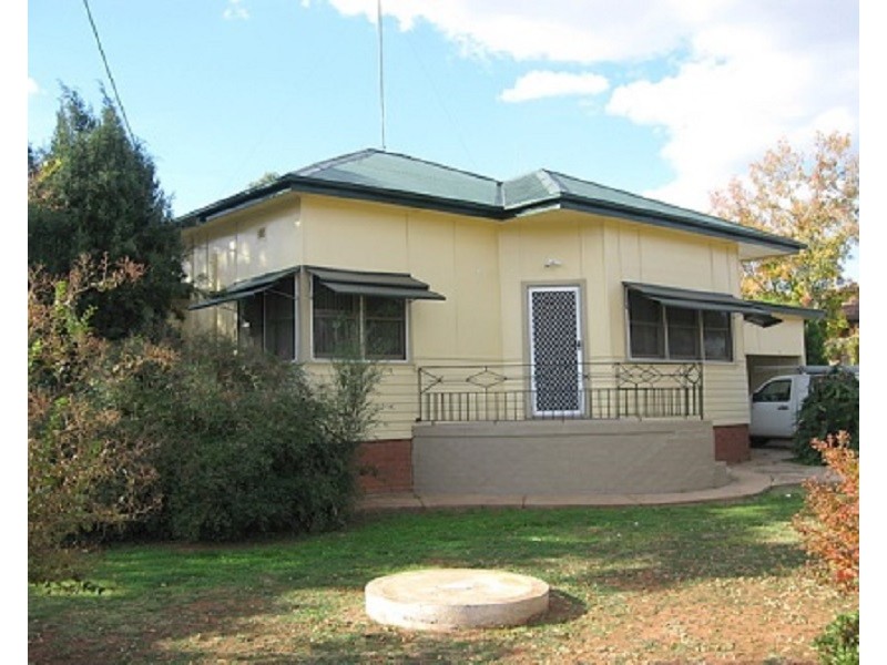 7-9 Clarinda Street, Parkes NSW 2870