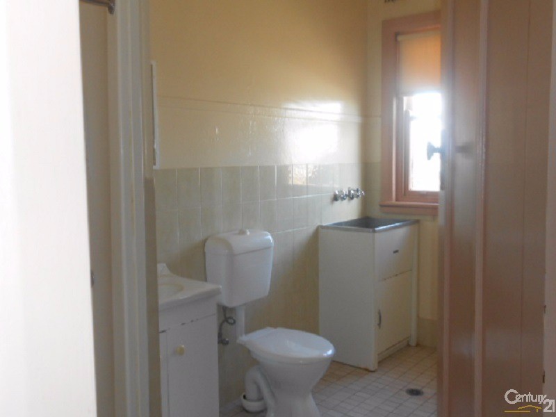 3/25  Church Street, Parkes NSW 2870