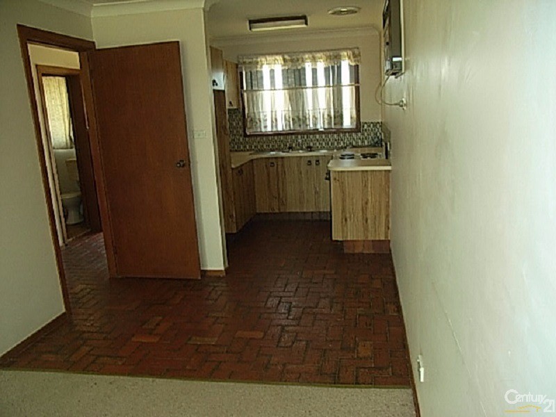 2 Pindari Place, Parkes NSW 2870