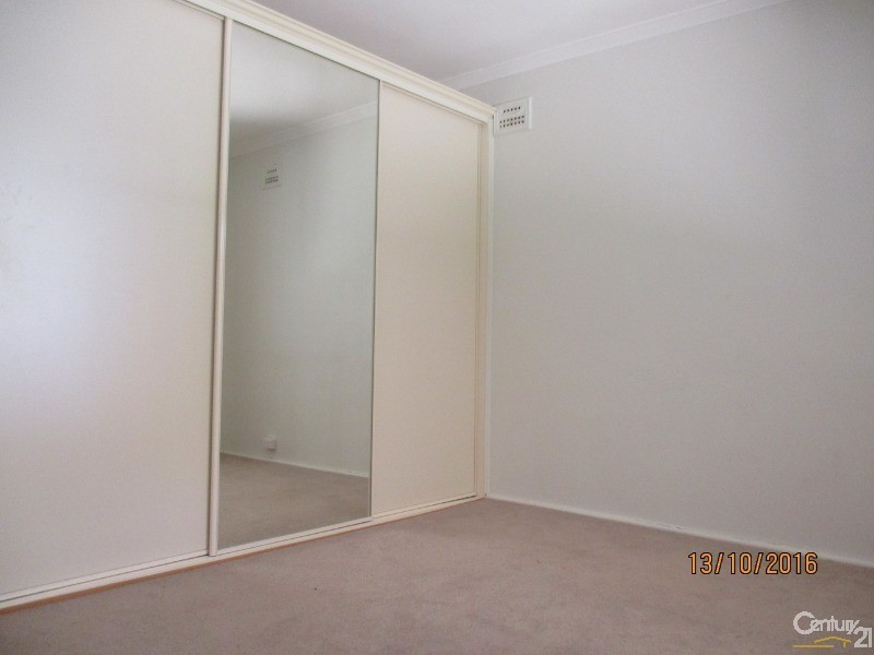 10 Oswin Street, Parkes NSW 2870