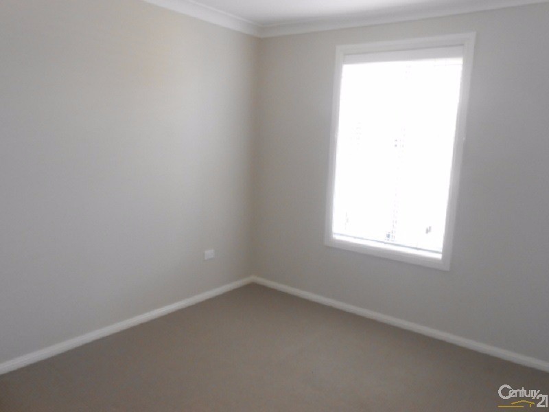 1 Thomas Tom Crescent, Parkes NSW 2870