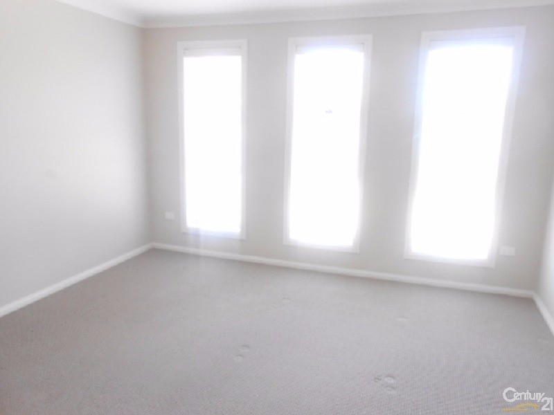 1 Thomas Tom Crescent, Parkes NSW 2870