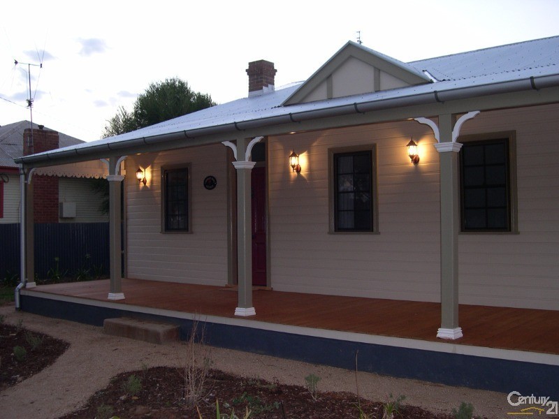 7 Melbourne Street, Parkes NSW 2870