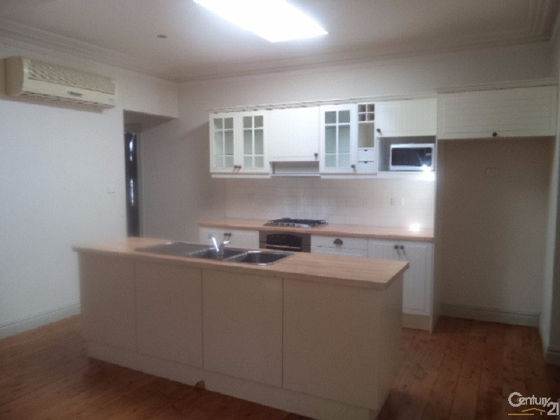 7 Melbourne Street, Parkes NSW 2870