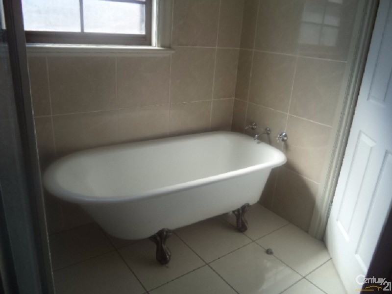 7 Melbourne Street, Parkes NSW 2870