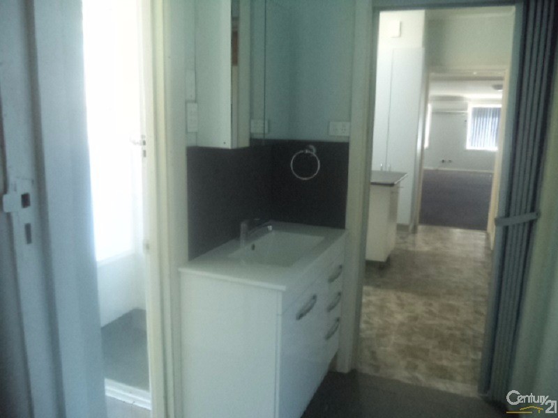 50  Thomas Street, Parkes NSW 2870