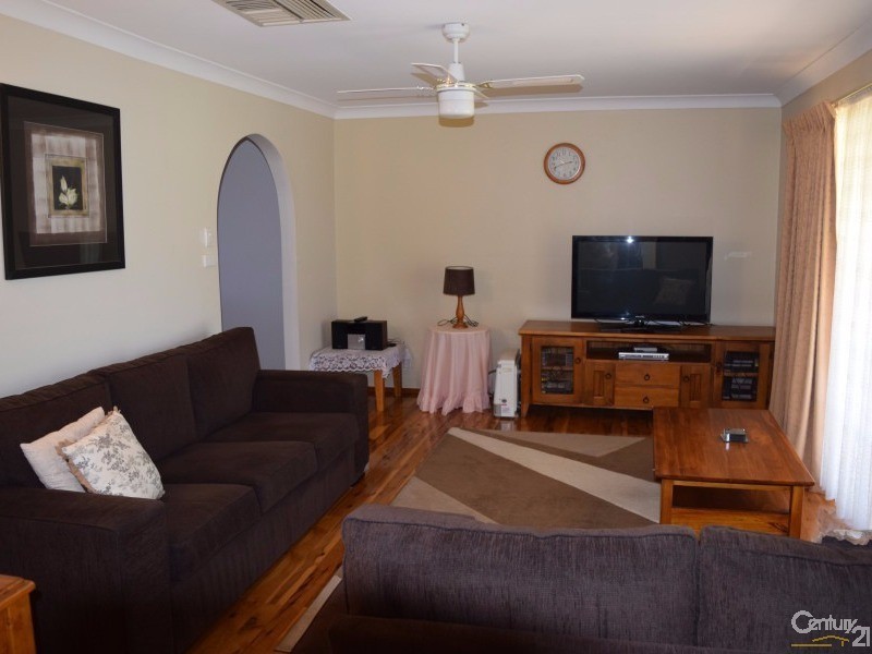 93  Victoria Street, Parkes NSW 2870