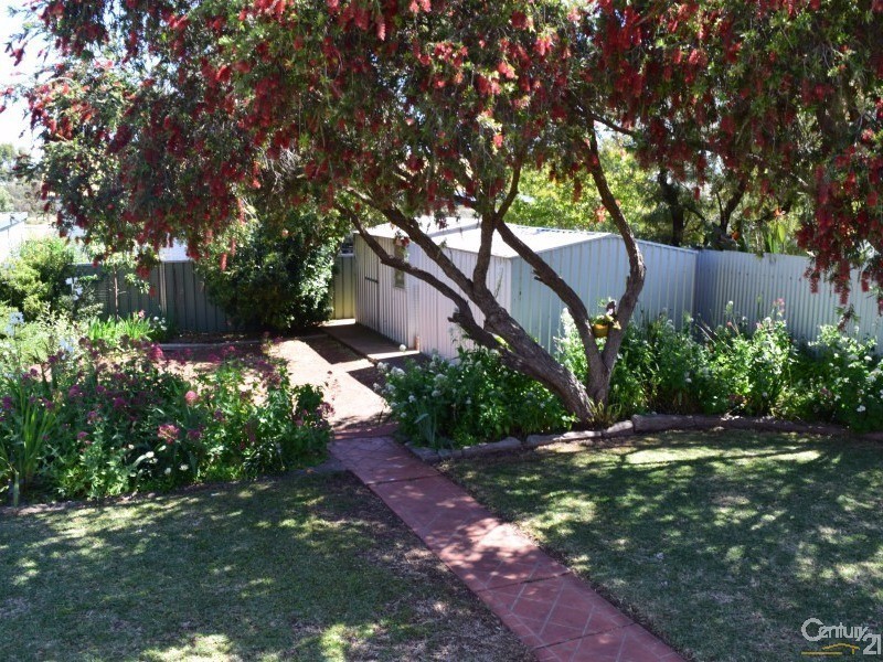 93  Victoria Street, Parkes NSW 2870