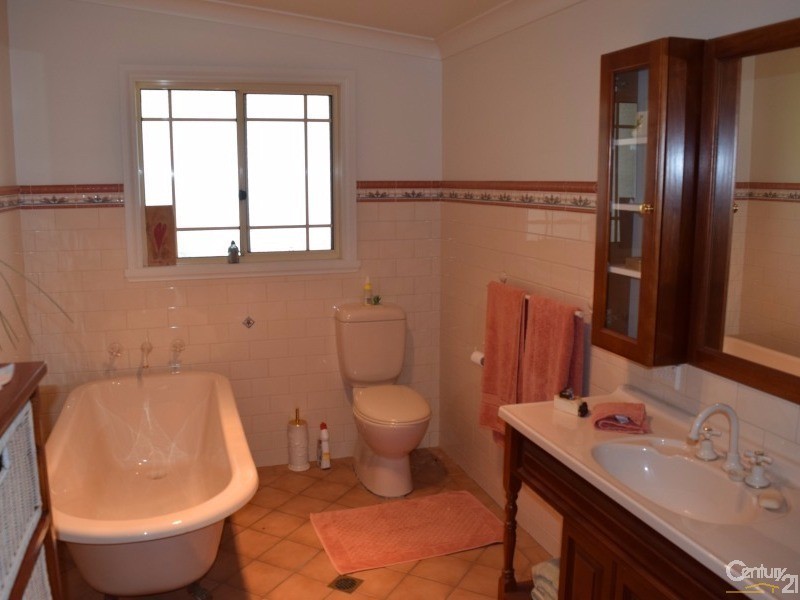 50 Victoria Street, Parkes NSW 2870