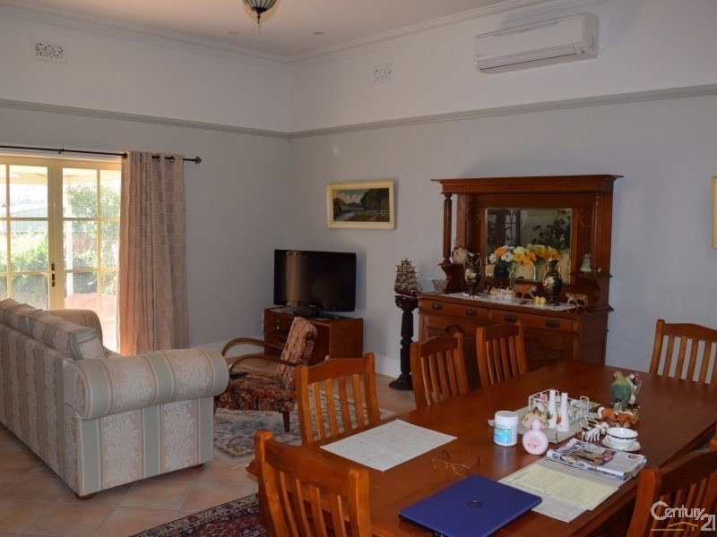 50 Victoria Street, Parkes NSW 2870