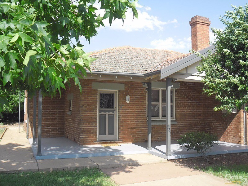 5  Cooke Street, Parkes NSW 2870
