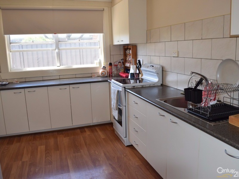 5  Cooke Street, Parkes NSW 2870