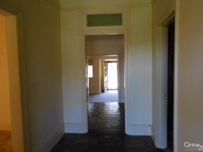 5 Park Street, Parkes NSW 2870