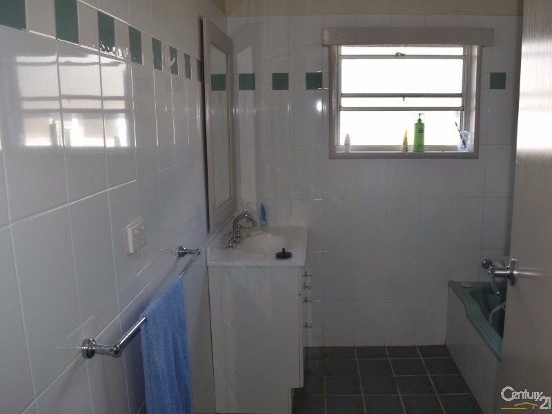 29  Pearce Street, Parkes NSW 2870