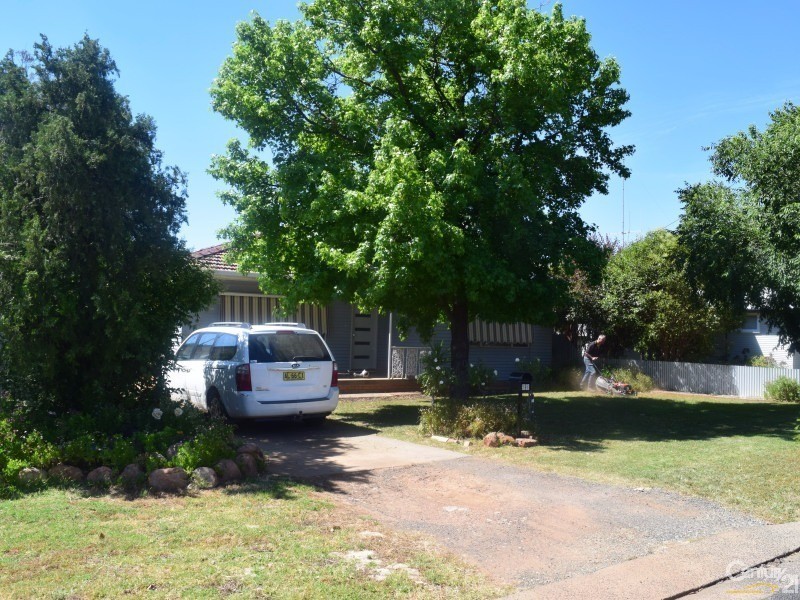 29  Pearce Street, Parkes NSW 2870