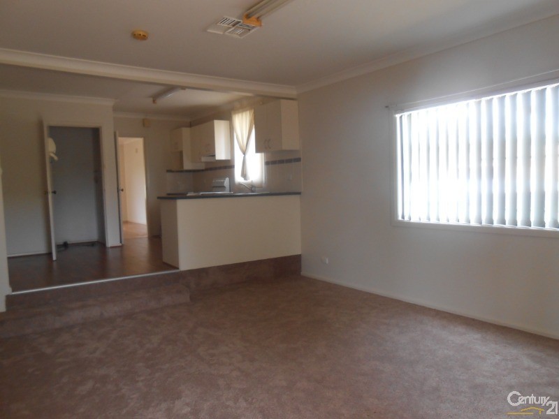 35 Want Street, Parkes NSW 2870