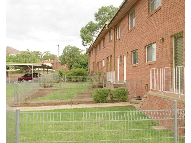 6/11 Albert Street, Parkes NSW 2870