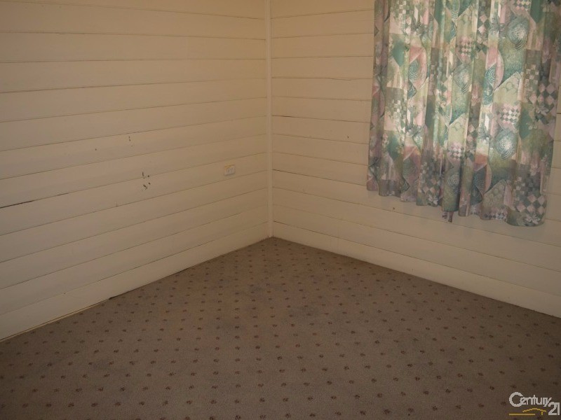 13 Talbot Street, Parkes NSW 2870
