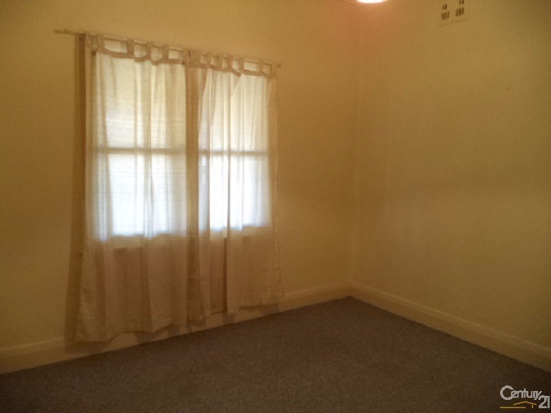 428 Clarinda Street, Parkes NSW 2870