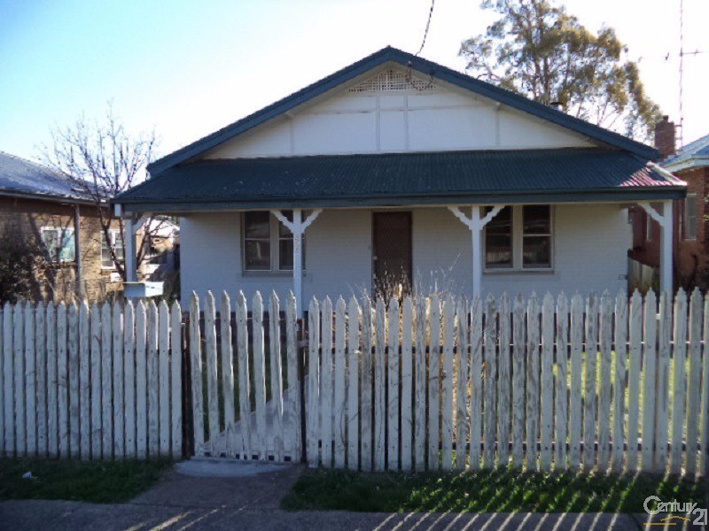 428 Clarinda Street, Parkes NSW 2870