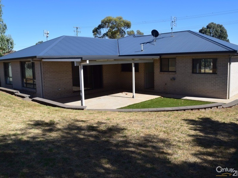 53 Medlyn Street, Parkes NSW 2870
