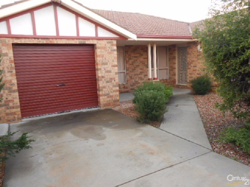 68 Best Street, Parkes NSW 2870