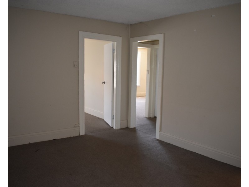 2/265A Clarinda Street, Parkes NSW 2870