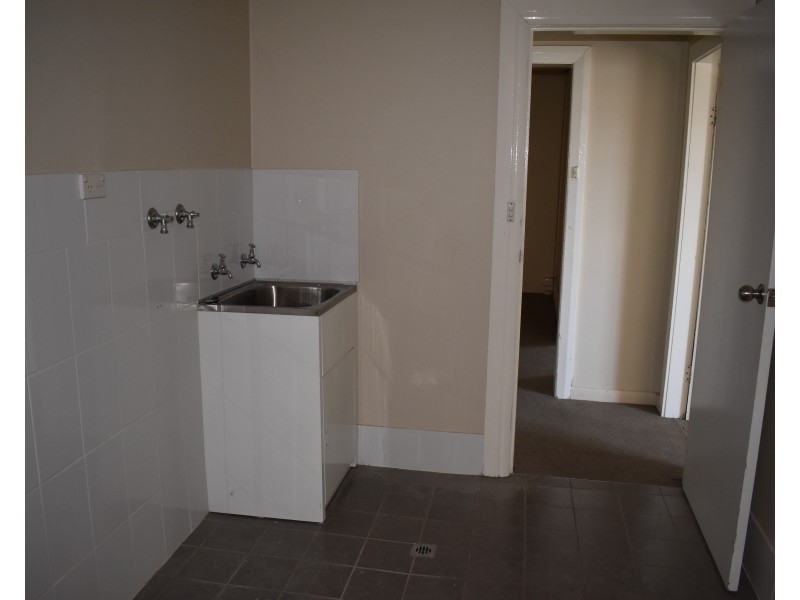 2/265A Clarinda Street, Parkes NSW 2870