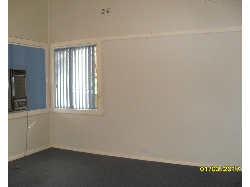20 Close Street, Parkes NSW 2870
