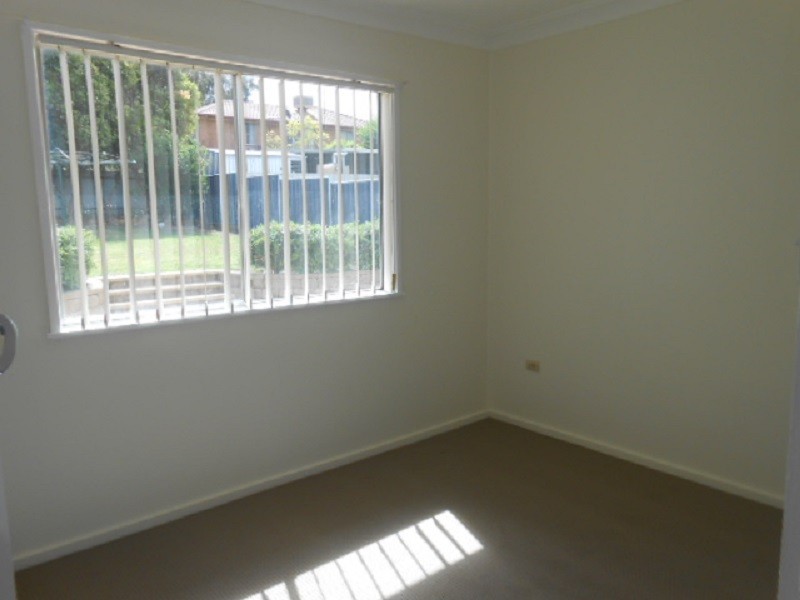 10  Moor Street, Parkes NSW 2870