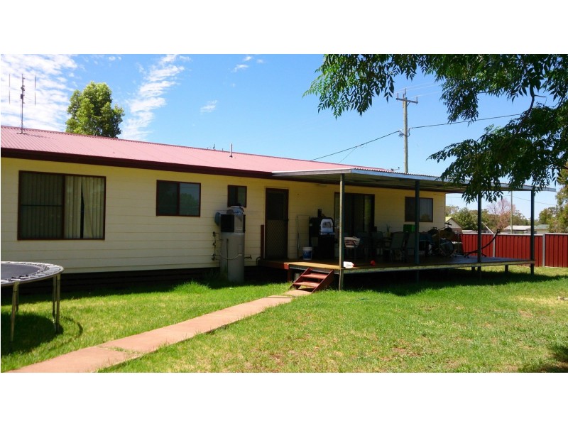 18 Brookview Street, Trundle NSW 2875