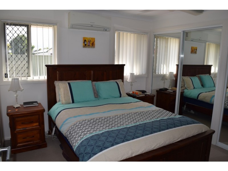 24 Warragrah Place, Parkes NSW 2870