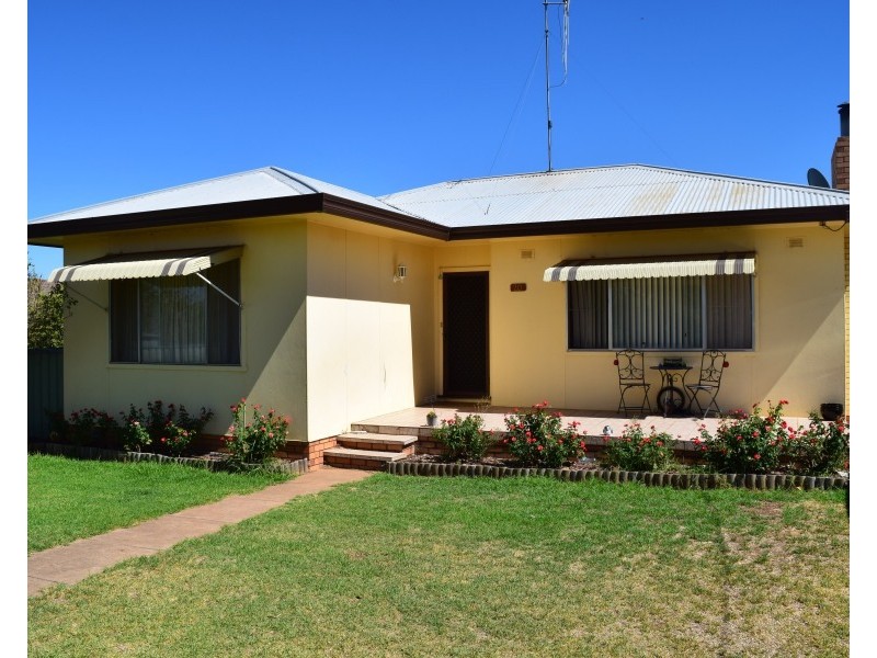 20 Middleton Street, Parkes NSW 2870