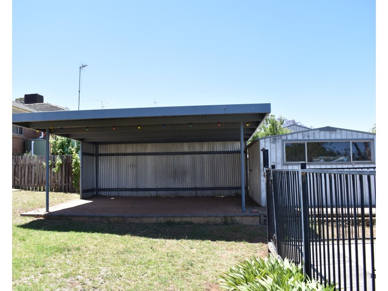 5  Lorking Street, Parkes NSW 2870