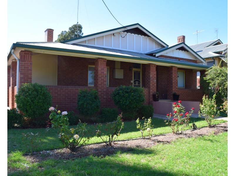 65  Hill Street, Parkes NSW 2870