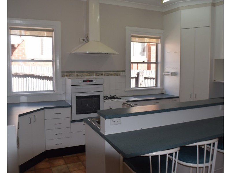 65  Hill Street, Parkes NSW 2870