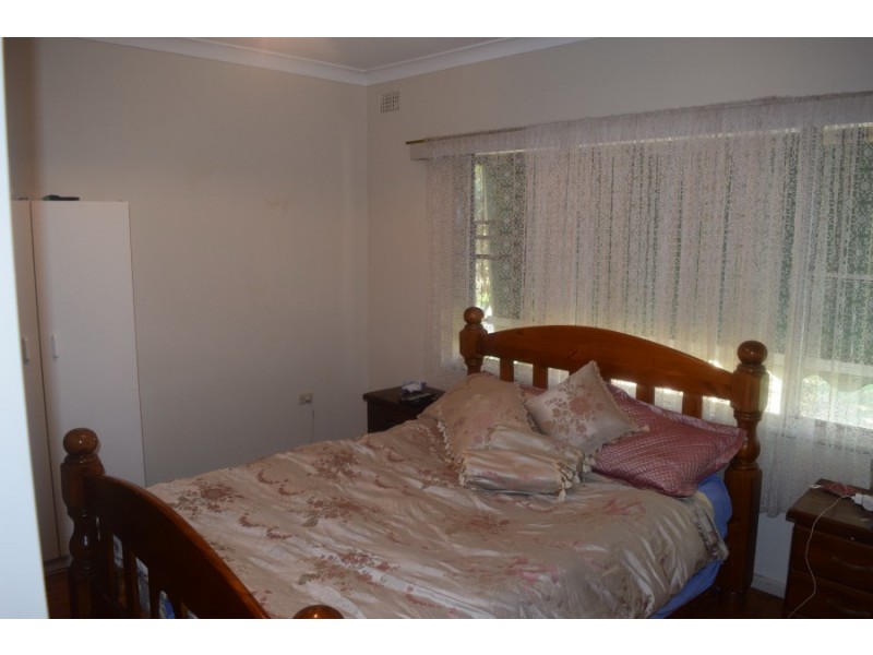 29 Pearce Street, Parkes NSW 2870