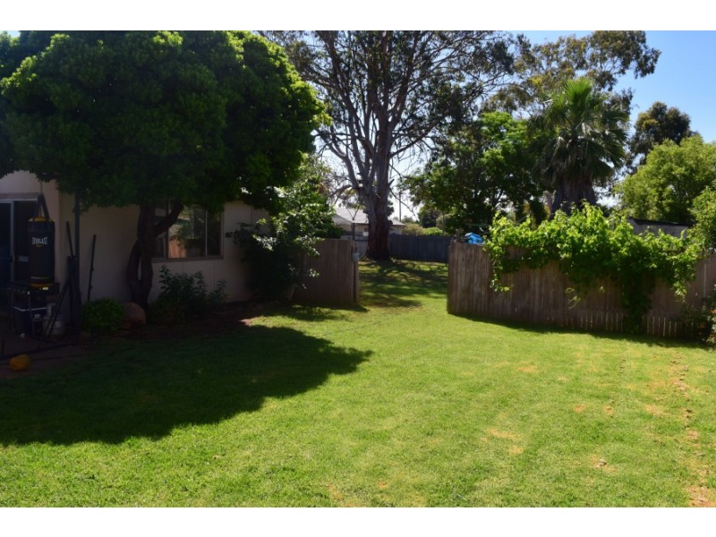 29 Pearce Street, Parkes NSW 2870