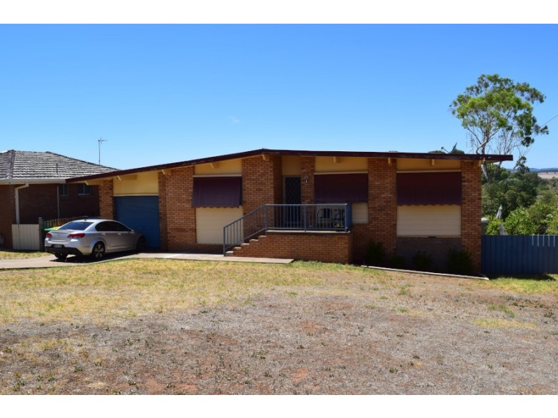 5 Lorking Street, Parkes NSW 2870