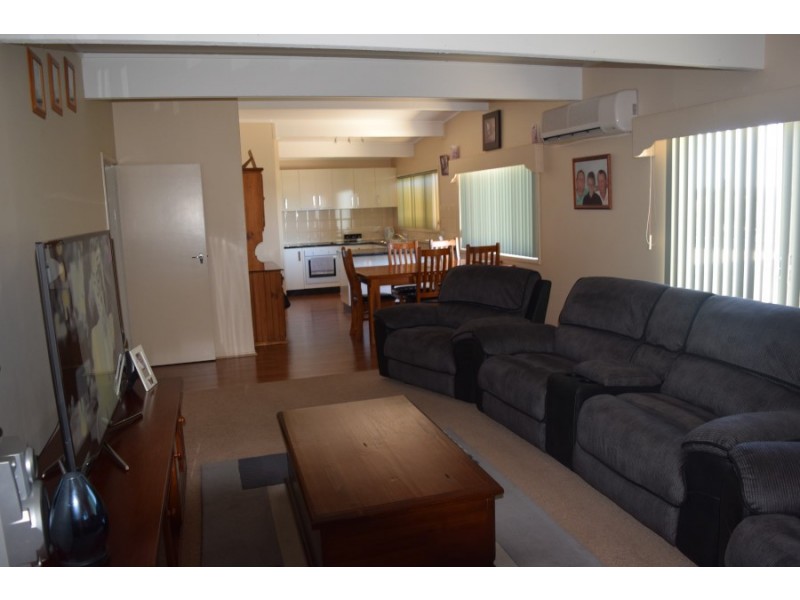 5 Lorking Street, Parkes NSW 2870