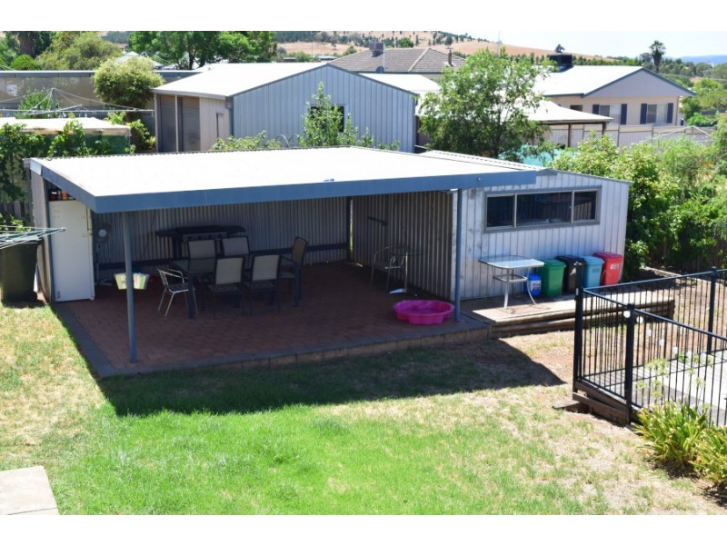 5 Lorking Street, Parkes NSW 2870