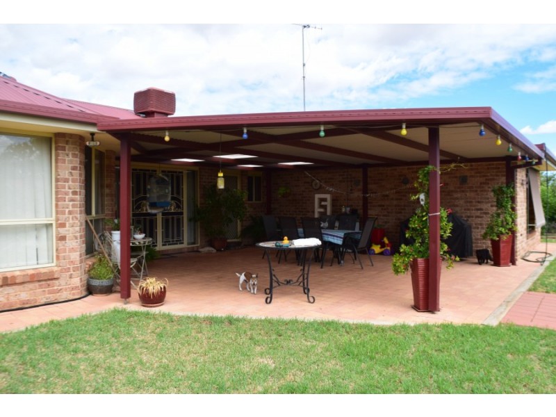68-72 Thomas Street, Parkes NSW 2870