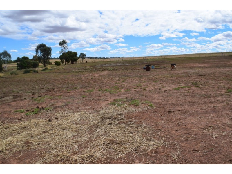 68-72 Thomas Street, Parkes NSW 2870