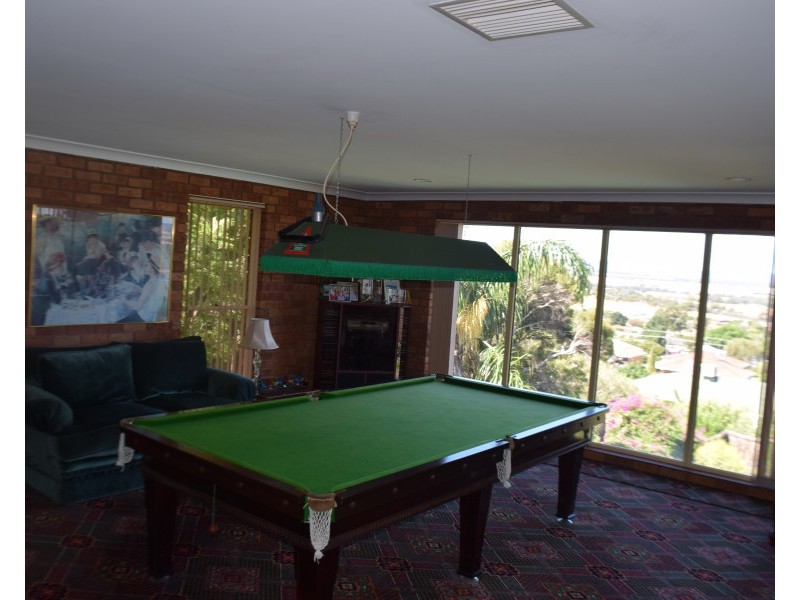 5 Glenwarrie Place, Parkes NSW 2870