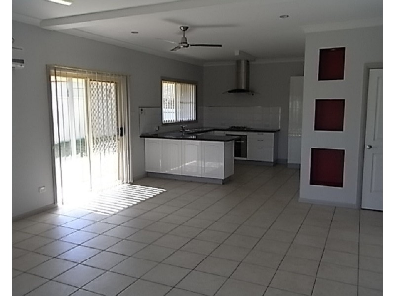 4A Marshall Place, Parkes NSW 2870