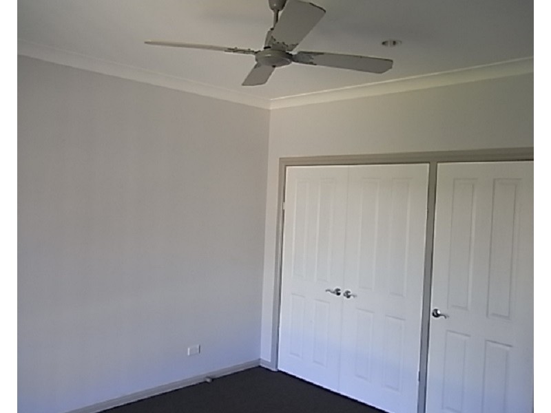 4A Marshall Place, Parkes NSW 2870