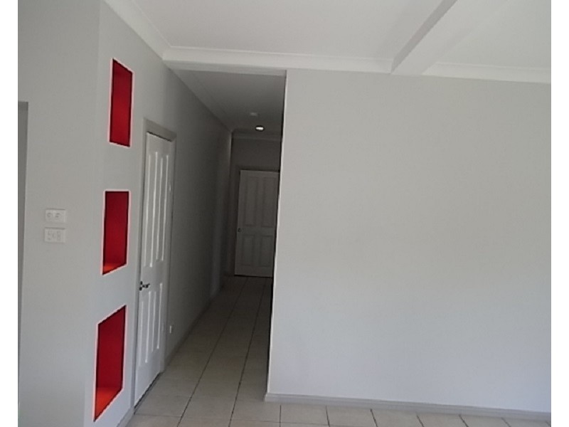 4A Marshall Place, Parkes NSW 2870